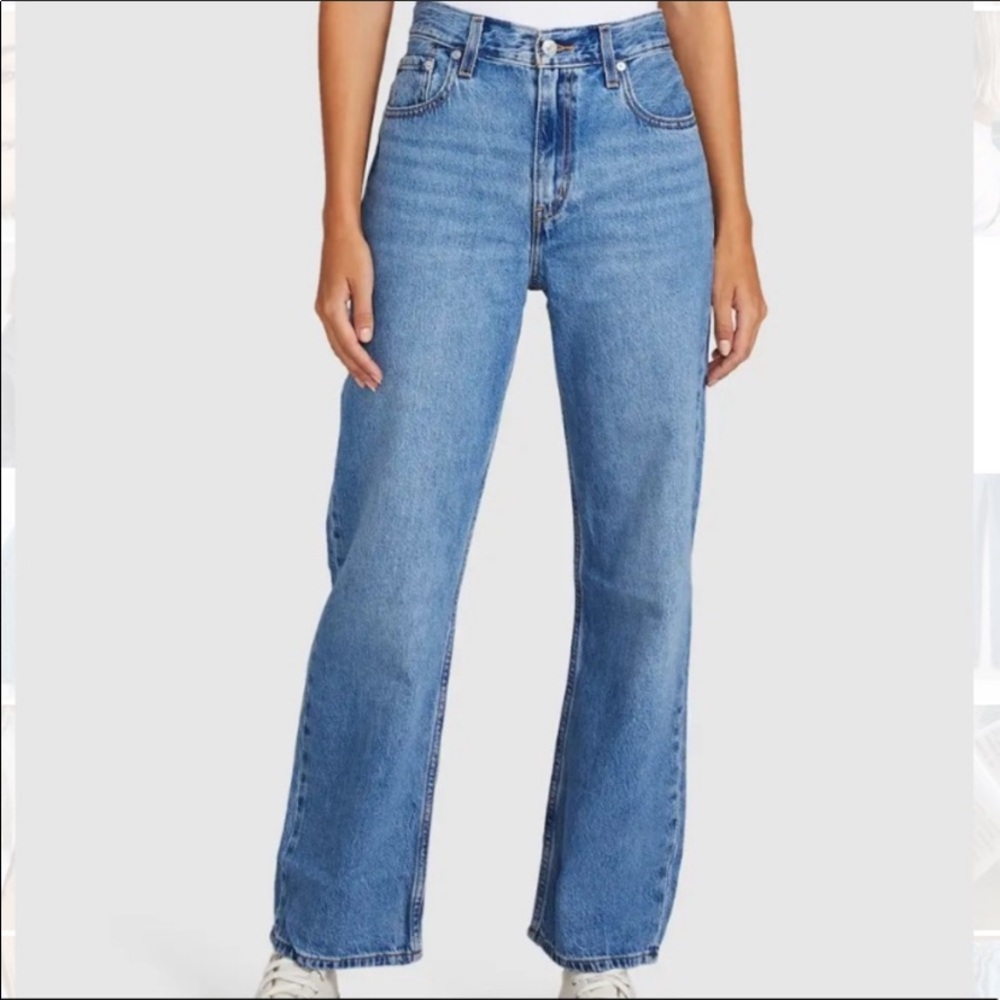 Levi’s 569 loose straight high rise vintage jeans
